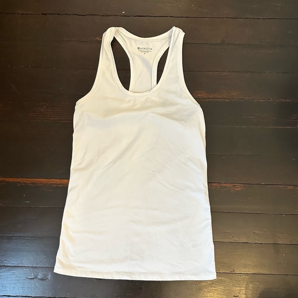 Athleta Women’s Racerback White Tank Top Lightweight Performance

#athleisure